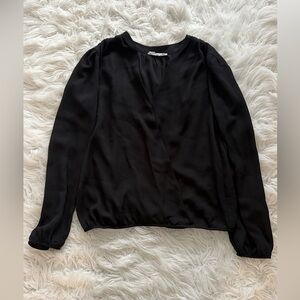 Elodie Black Relaxed Long Sleeve Blouse